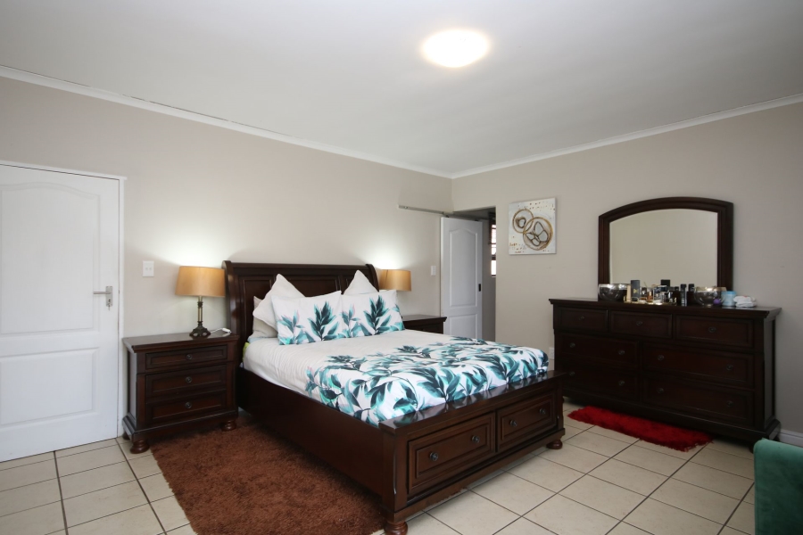 4 Bedroom Property for Sale in Fairview Golf Estate Western Cape